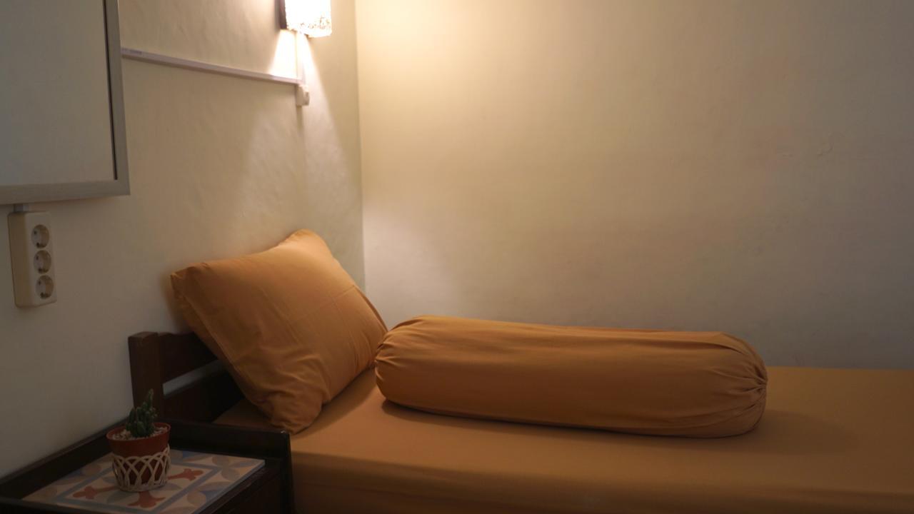 The Sleepingroom Hostel Yogyakarta Extérieur photo