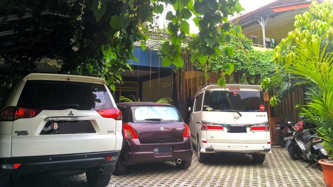 The Sleepingroom Hostel Yogyakarta Extérieur photo