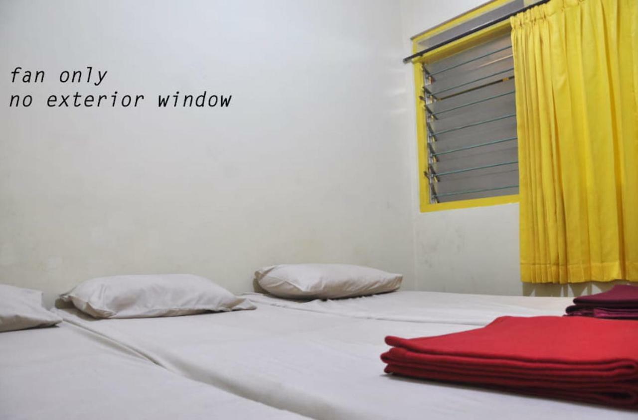 The Sleepingroom Hostel Yogyakarta Extérieur photo